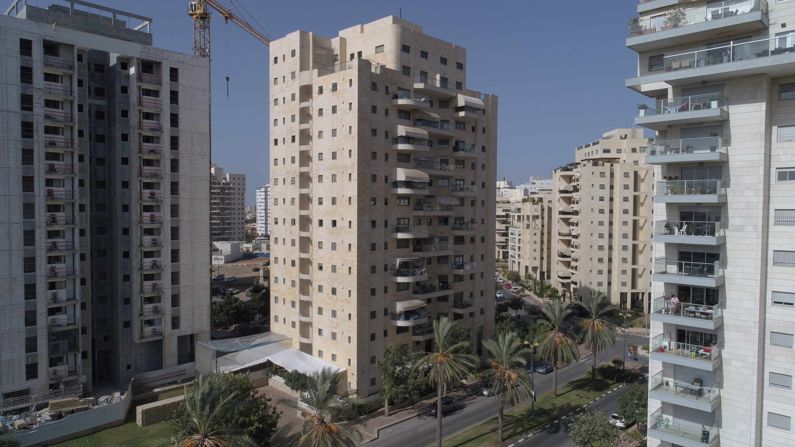 אמיר דרורי 2, חולון